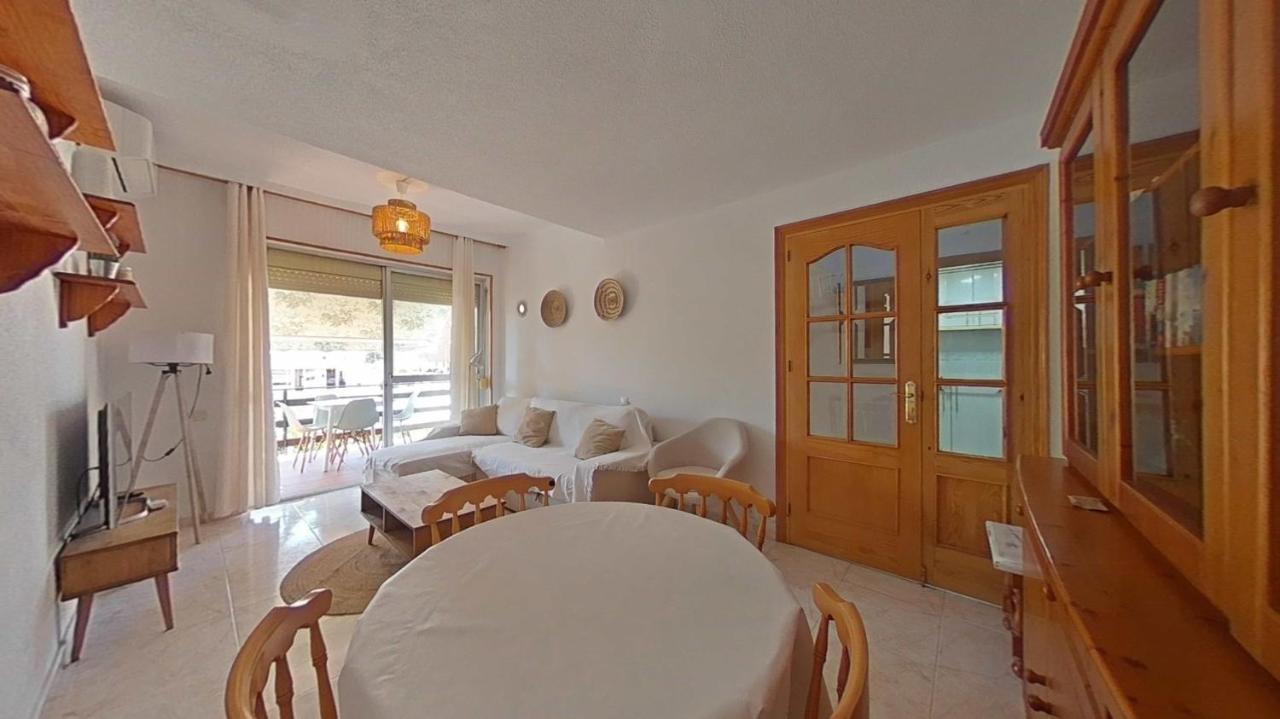 Апартаменты Acogedor En La Carihuela Con Plaza De Garaje Garantizada! Sol Montemar Торремолинос Экстерьер фото